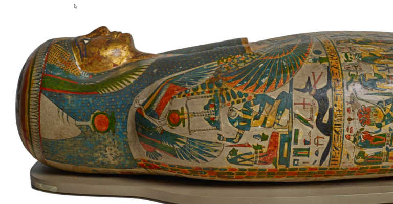 Tamutin coffin side view