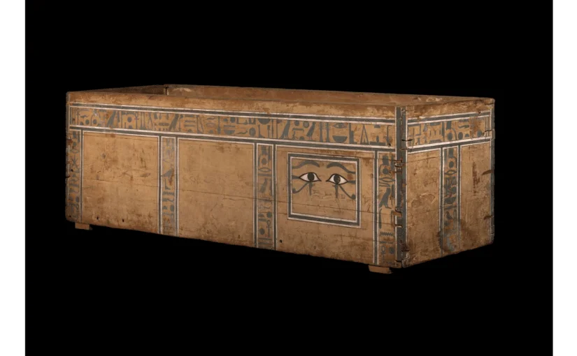 The coffin of Nektankh side view