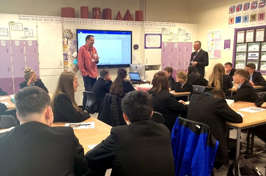 Stephen Davies talking with a Year 9 class in a secondary school